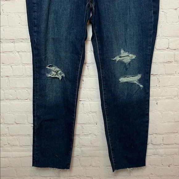 Old Navy High-Waisted Button-Fly O.G. Straight Ripped Cut-Off Jeans - Picture 3 of 16